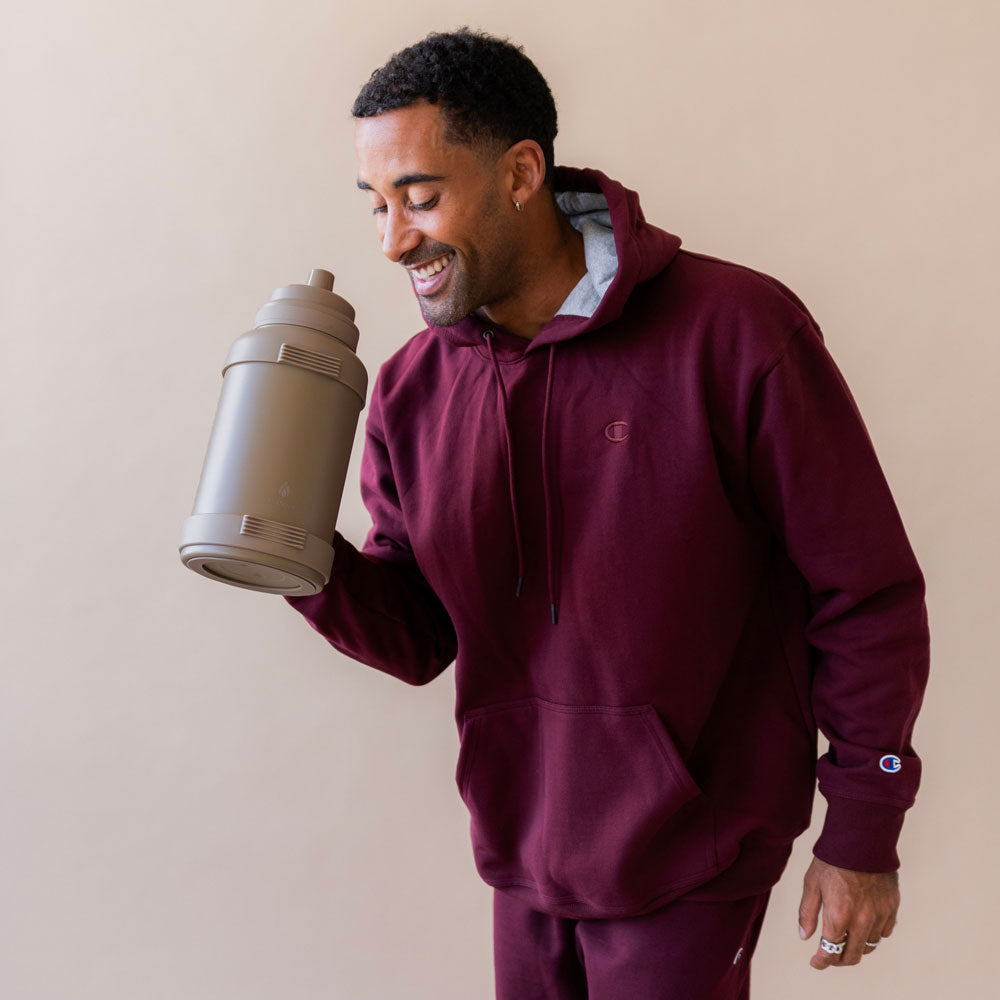 78-oz-titan-bottle-pastel-collection-b8 32_Manna_Website_Lifestyles_Titan_Darker_2.jpg